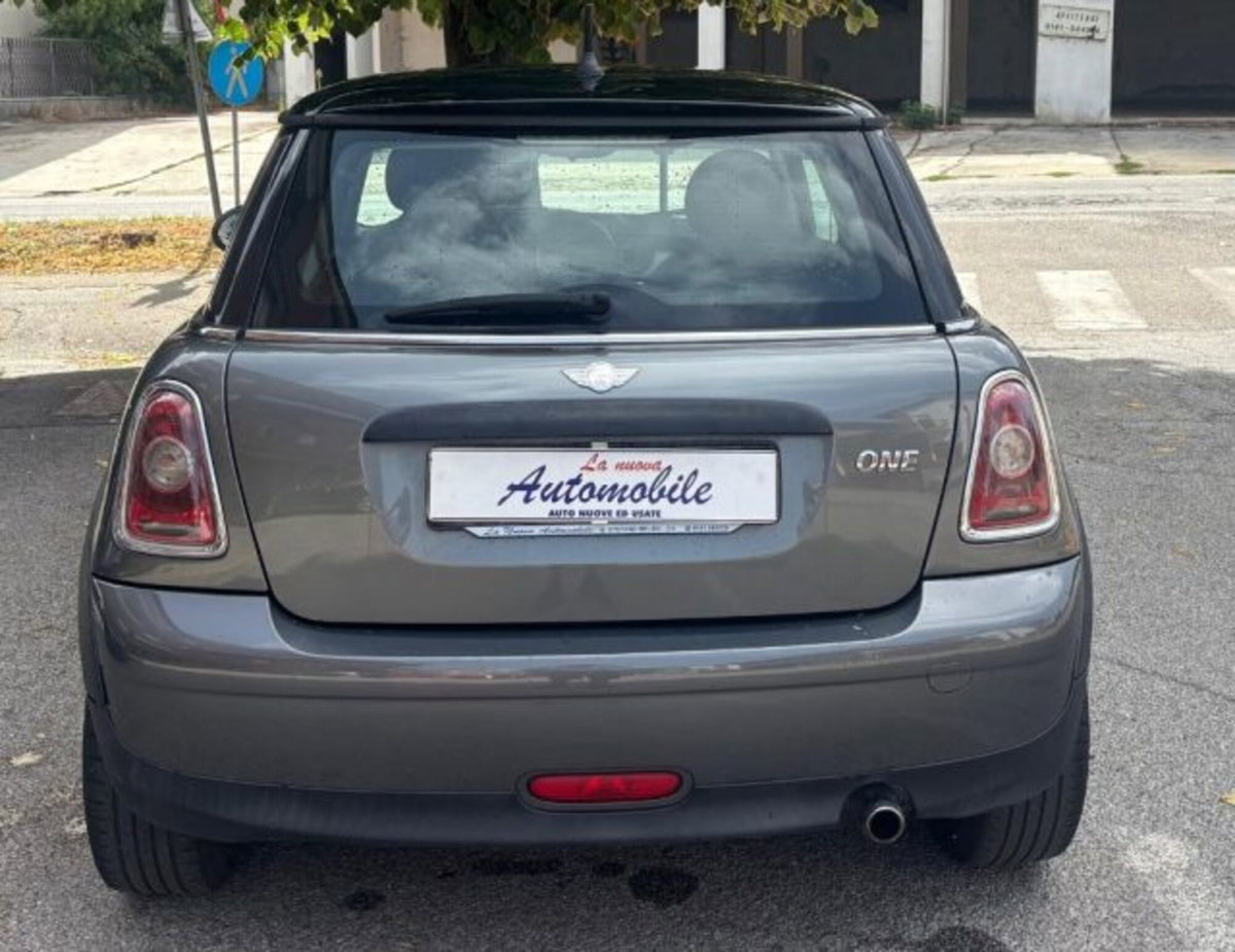 MINI Mini 1.4 16V One (55kW) (4)