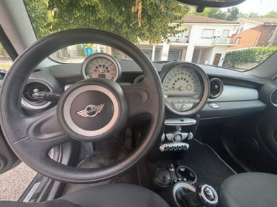 MINI Mini 1.4 16V One (55kW) (8)