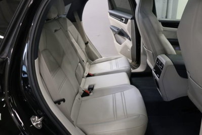 Porsche Cayenne Coupé 3.0 V6 Platinum Edition (11)