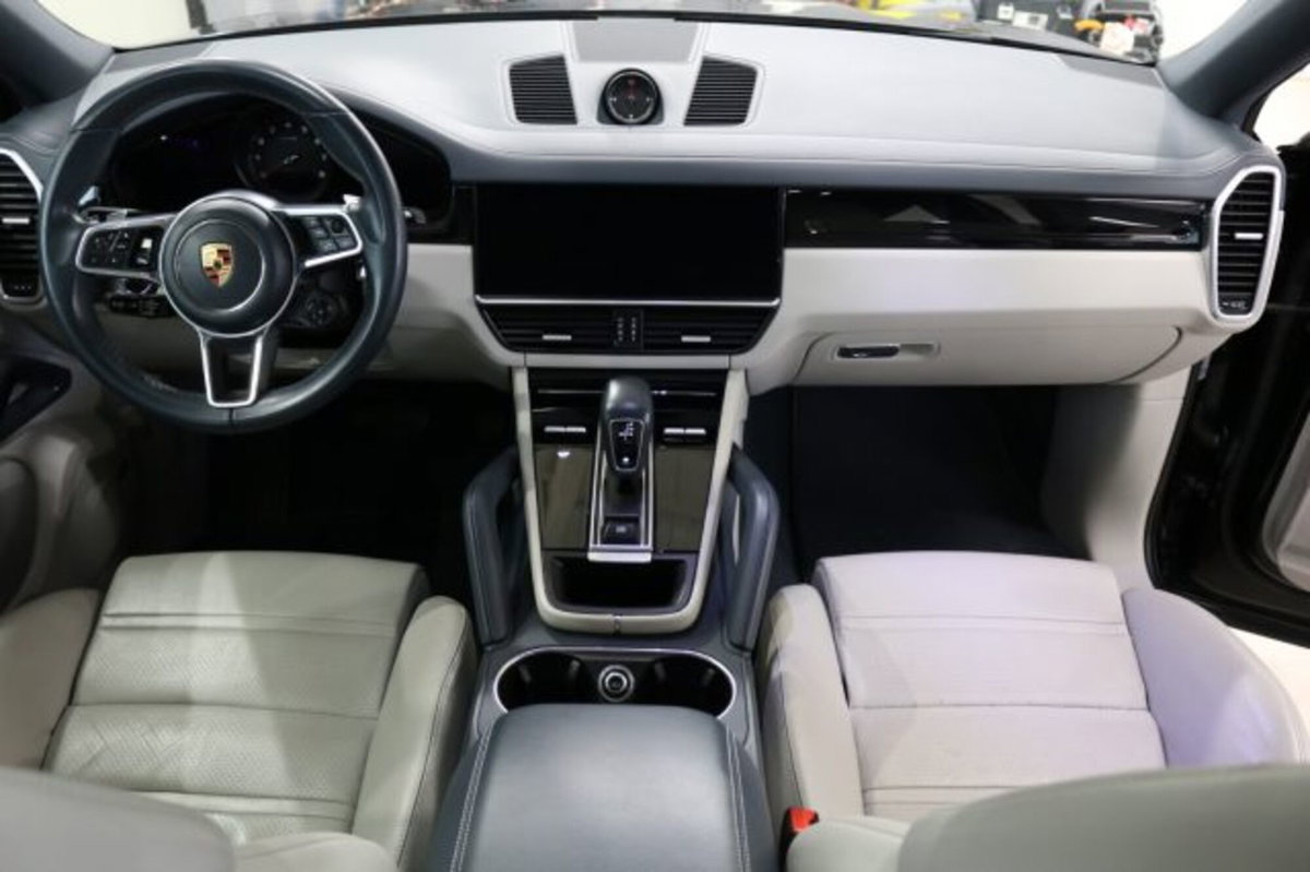 Porsche Cayenne Coupé 3.0 V6 Platinum Edition (12)