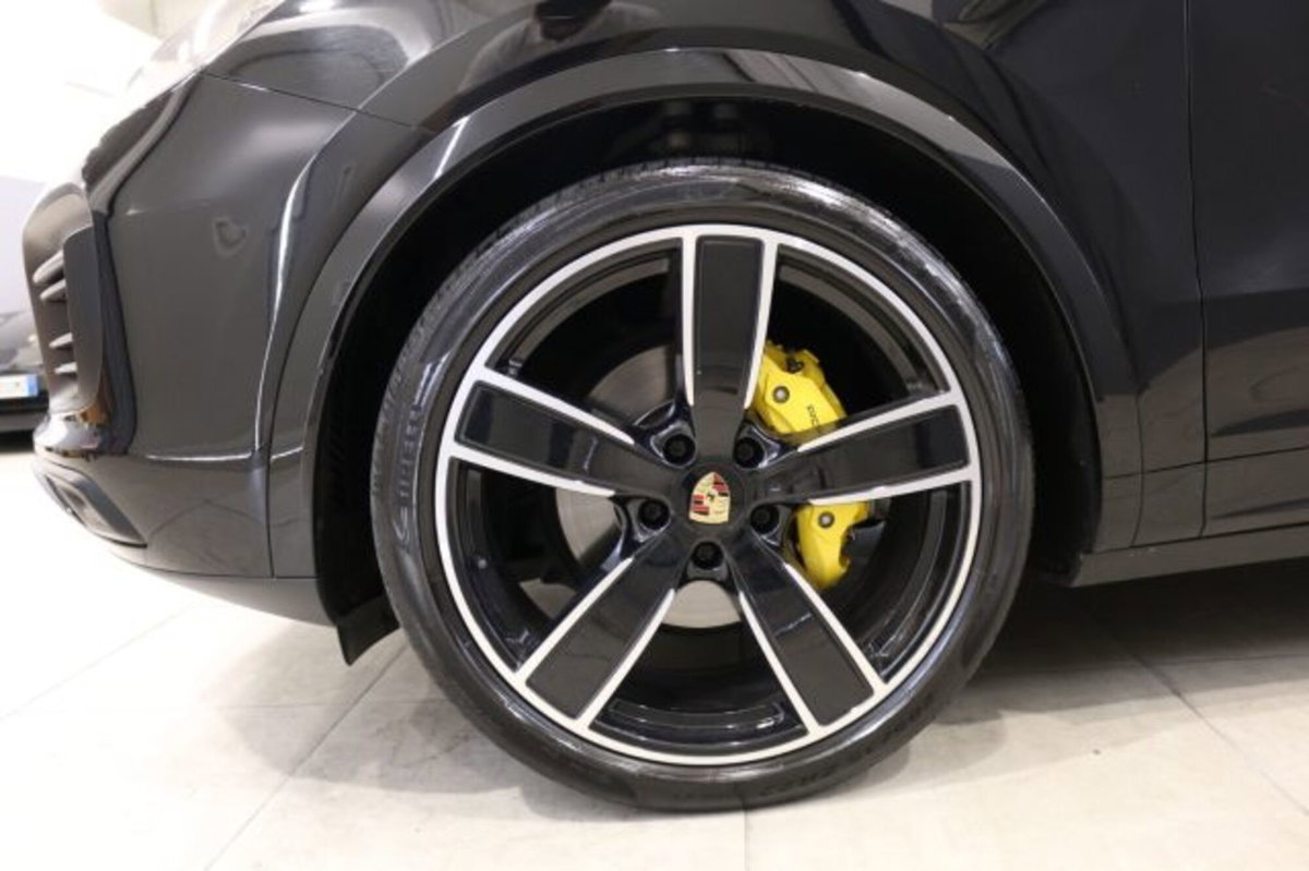 Porsche Cayenne Coupé 3.0 V6 Platinum Edition (8)