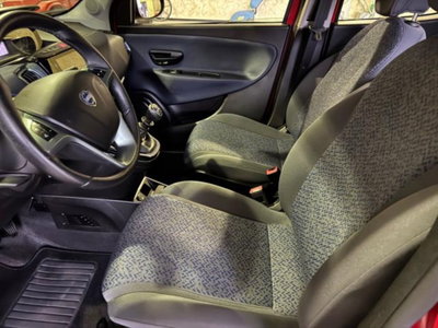 Lancia Ypsilon 1.0 FireFly 5 porte S&S Hybrid Gold Plus (12)