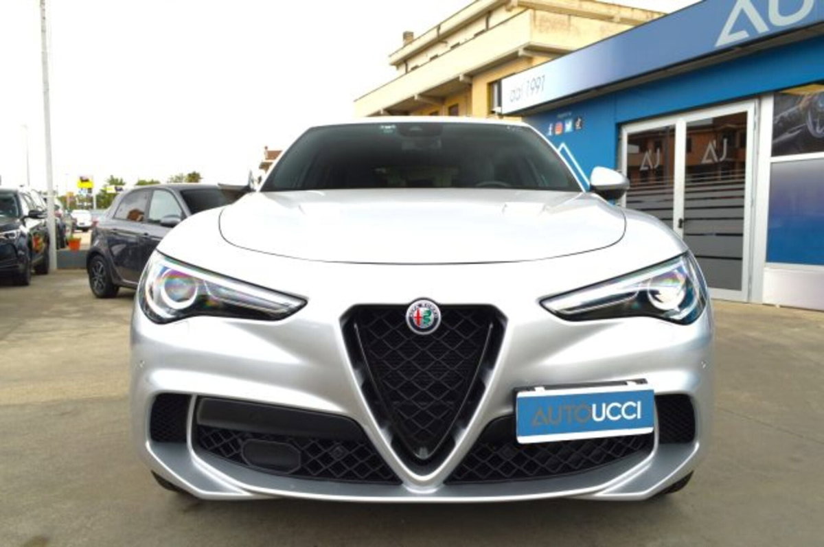 Alfa Romeo Stelvio Stelvio 2.9 Bi-Turbo V6 510 CV AT8 Quadrifoglio (4)