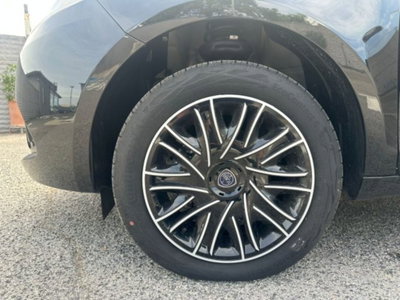 Lancia Ypsilon 1.0 FireFly 5 porte S&S Hybrid Silver Plus (17)