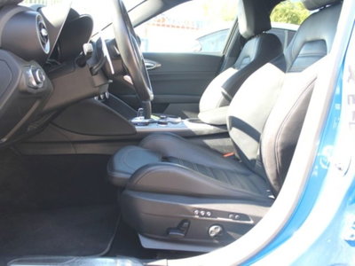 Alfa Romeo Giulia 2.2 Turbodiesel 210 CV AT8 AWD Q4 Veloce (11)