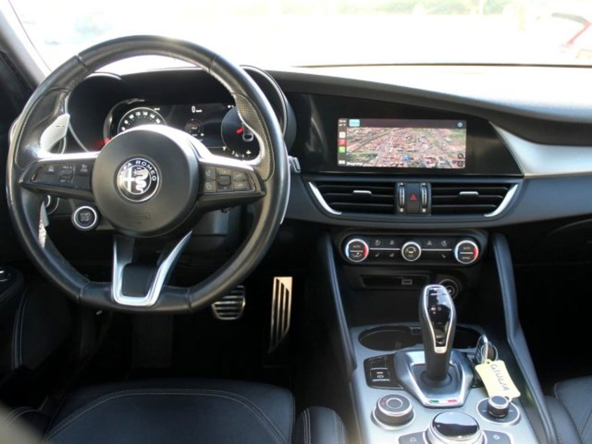 Alfa Romeo Giulia 2.2 Turbodiesel 210 CV AT8 AWD Q4 Veloce (12)
