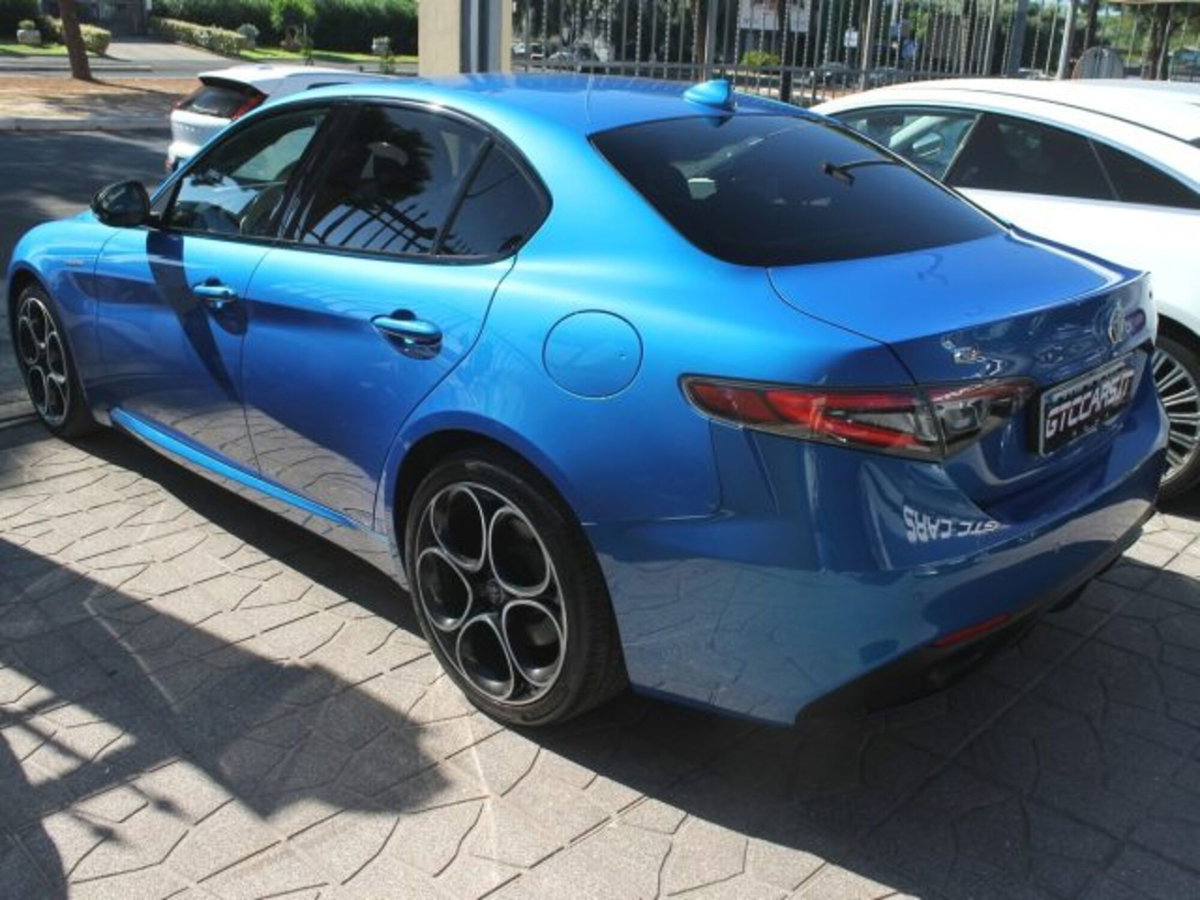 Alfa Romeo Giulia 2.2 Turbodiesel 210 CV AT8 AWD Q4 Veloce (7)