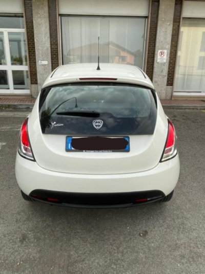 Lancia Ypsilon 1.2 69 CV 5 porte Silver (7)
