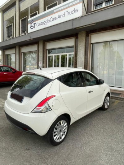 Lancia Ypsilon 1.2 69 CV 5 porte Silver (8)