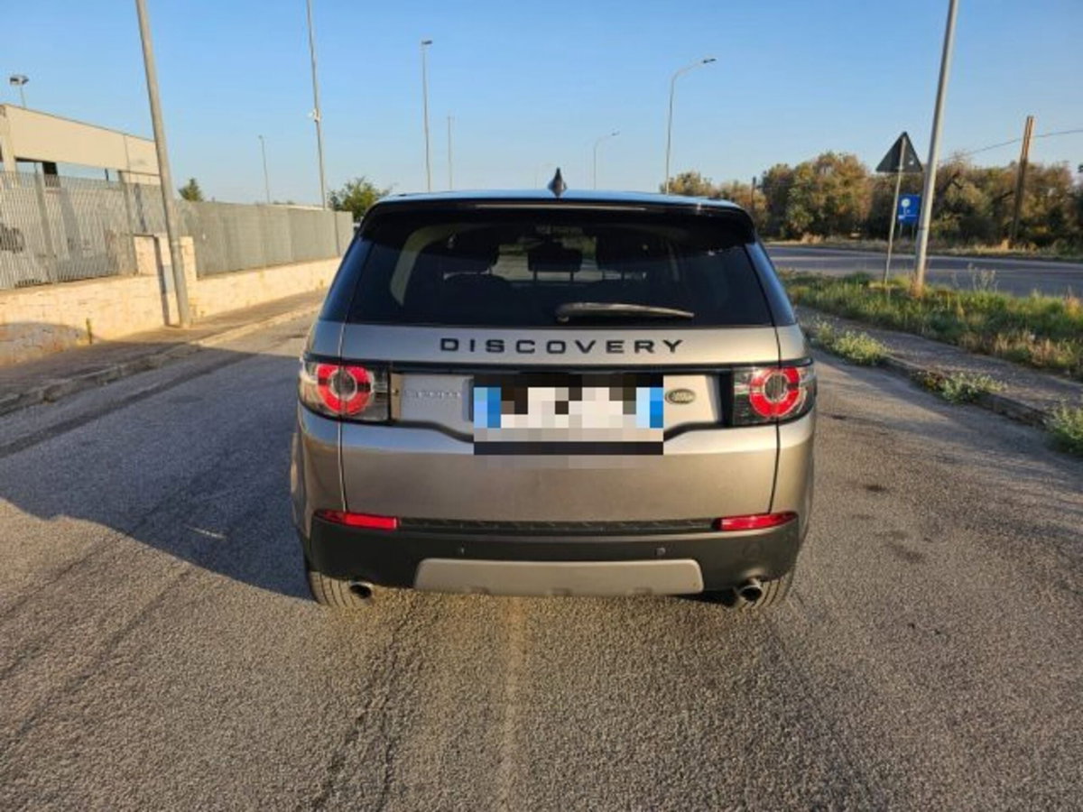 Land Rover Discovery Sport 2.0 TD4 180 CV SE (6)
