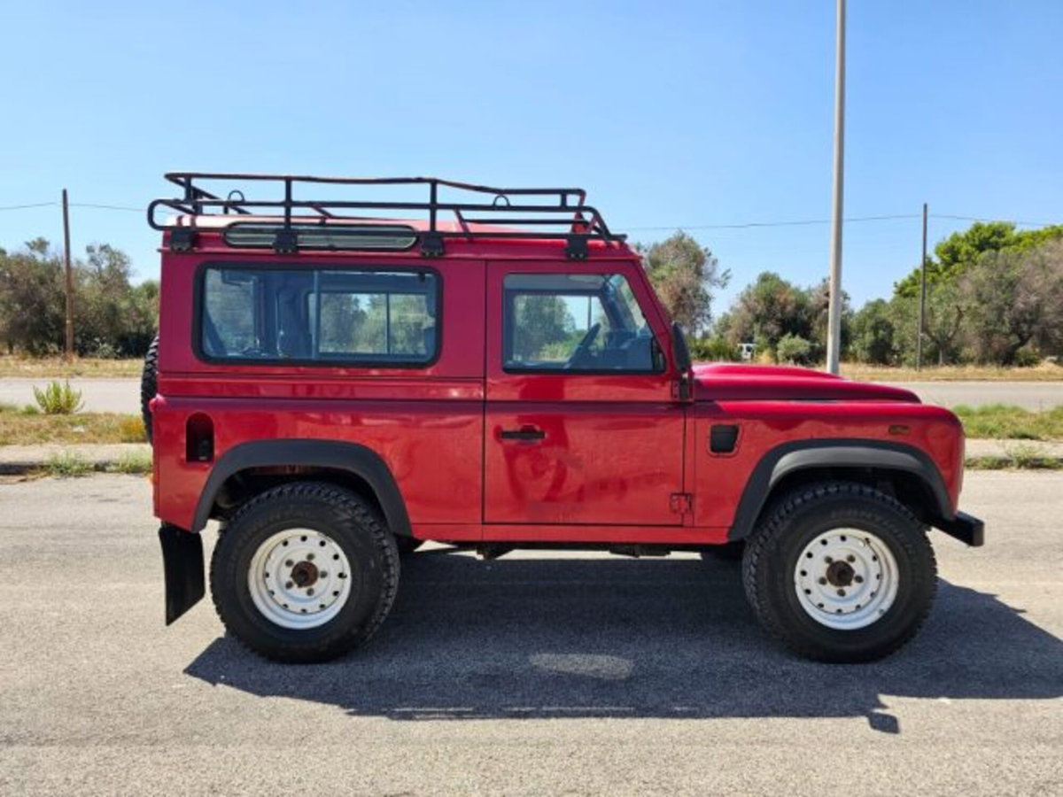 Land Rover Defender 90 2.2 TD4 Station Wagon N1 (4)