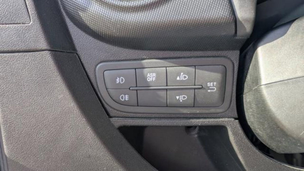 Fiat Qubo 1.3 MJT 95 CV Lounge (11)