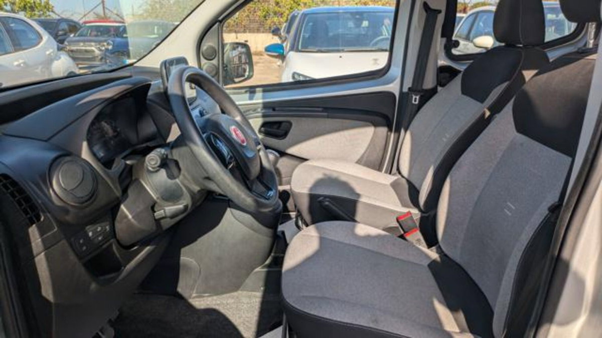 Fiat Qubo 1.3 MJT 95 CV Lounge (8)