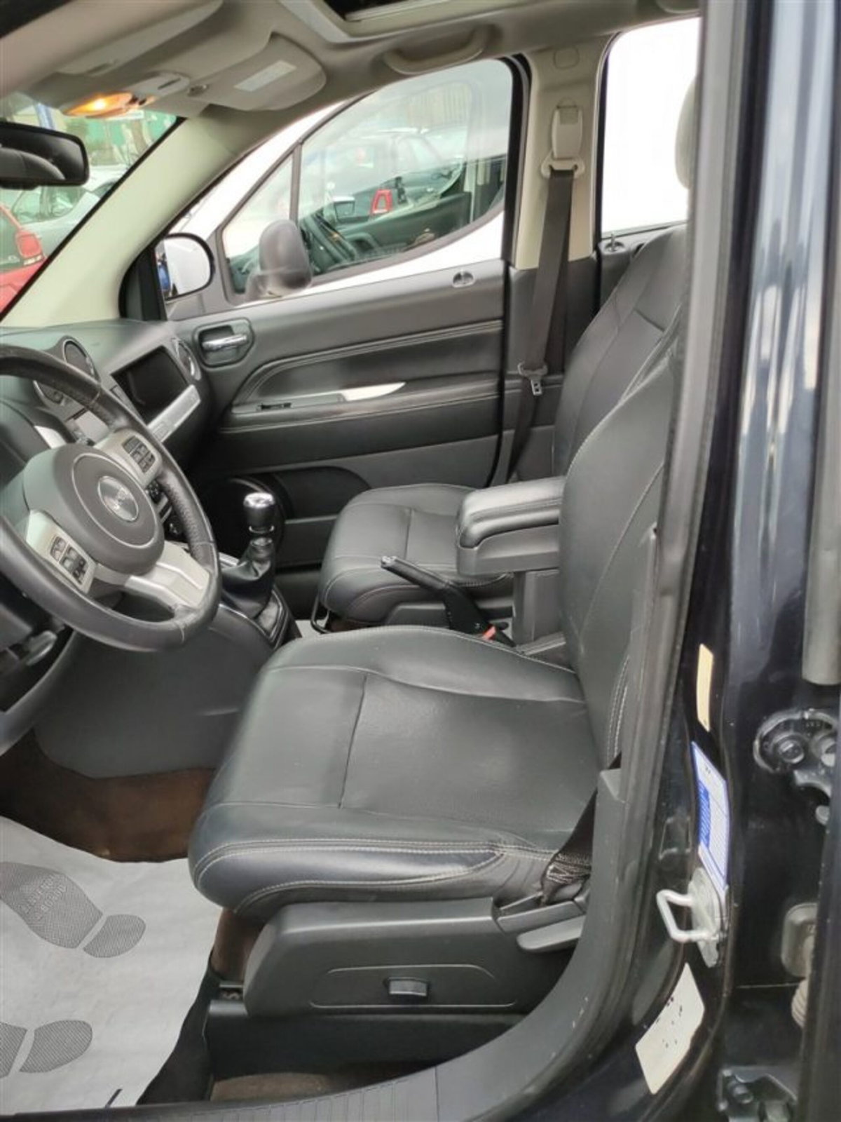 Jeep Compass 2.2 CRD Limited 2WD (7)