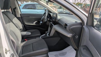 Toyota Yaris Cross Trend fwd 115cv e-cvt (17)