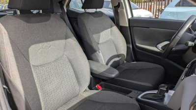 Toyota Yaris Cross 1.5 Hybrid 5p. E-CVT Premiere (17)