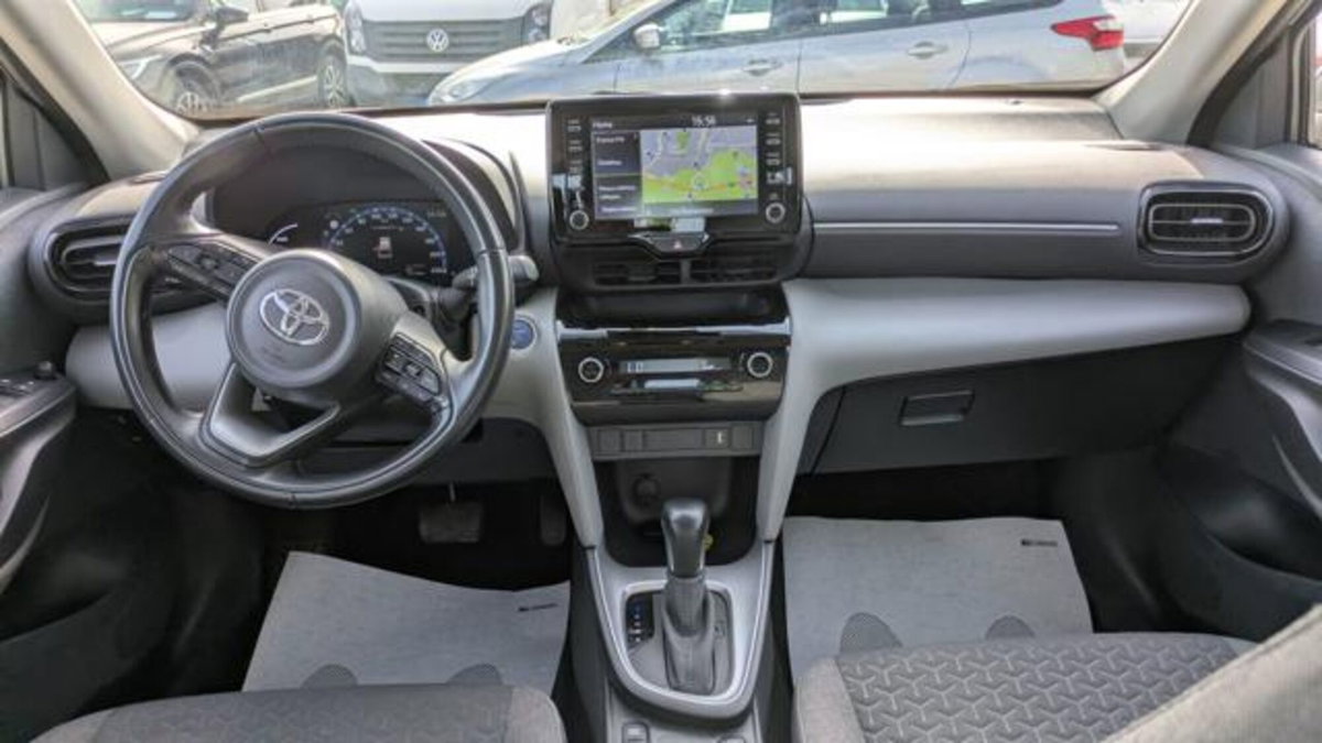 Toyota Yaris Cross 1.5 Hybrid 5p. E-CVT Premiere (18)