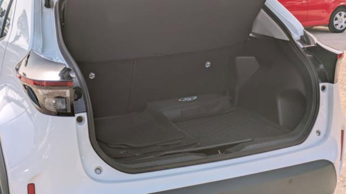 Toyota Yaris Cross 1.5 Hybrid 5p. E-CVT Premiere (8)