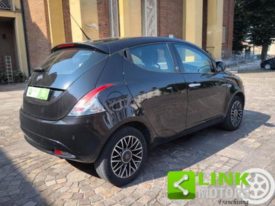 Lancia Ypsilon 1.2 69 CV 5 porte GPL Ecochic Black and Noir (10)