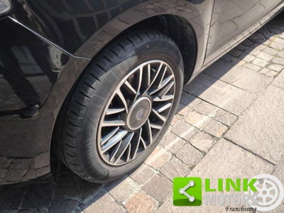 Lancia Ypsilon 1.2 69 CV 5 porte GPL Ecochic Black and Noir (12)