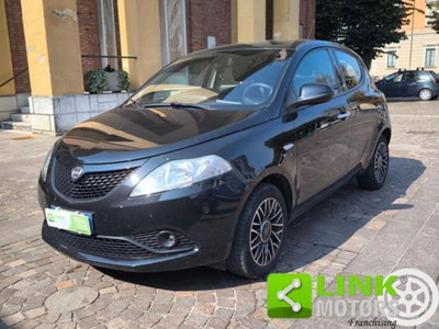 Lancia Ypsilon 1.2 69 CV 5 porte GPL Ecochic Black and Noir (9)