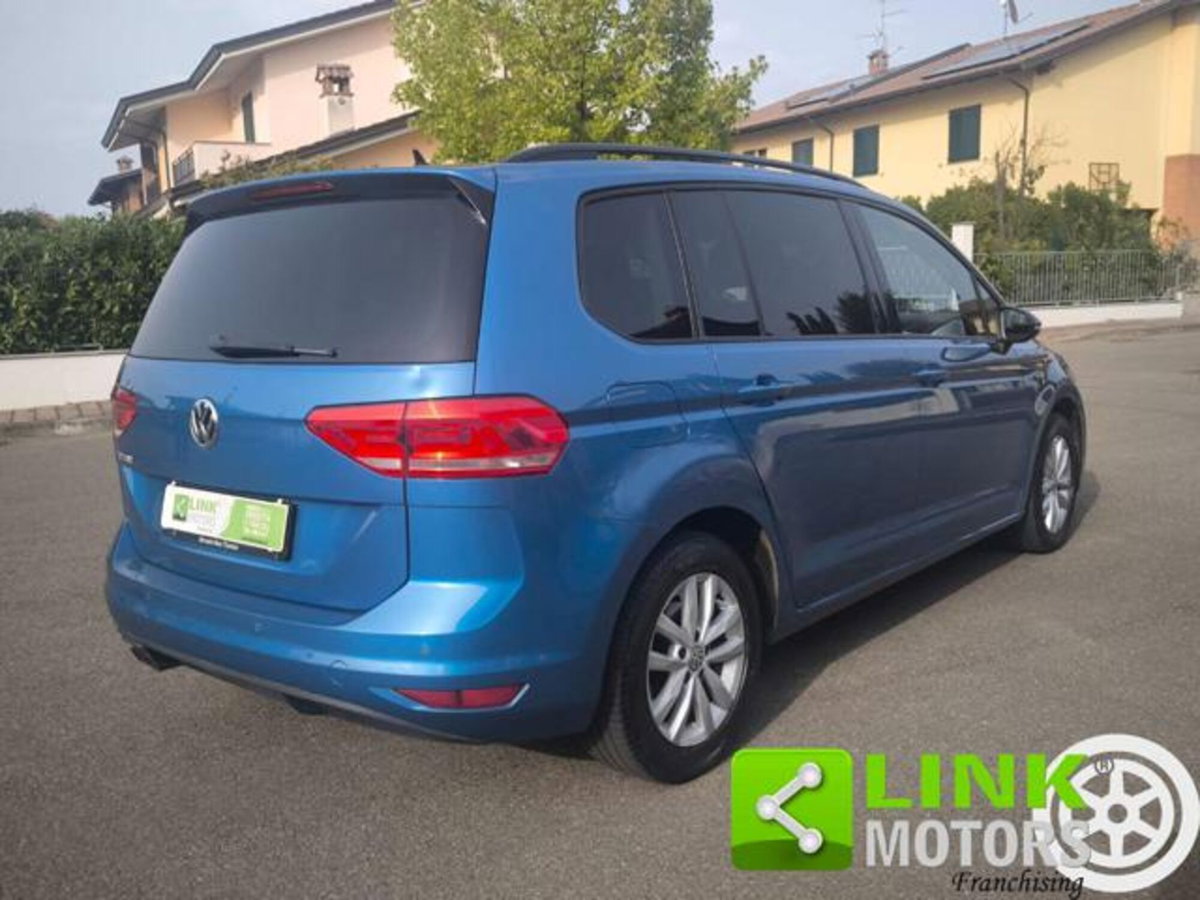 Volkswagen Touran 2.0 TDI 150 CV SCR DSG Comfortline BlueMotion Tech. (10)