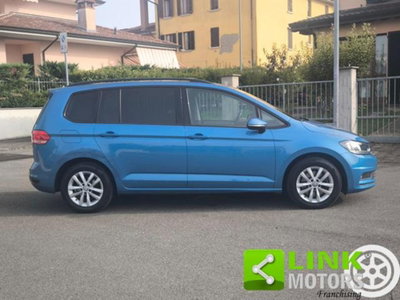 Volkswagen Touran 2.0 TDI 150 CV SCR DSG Comfortline BlueMotion Tech. (9)