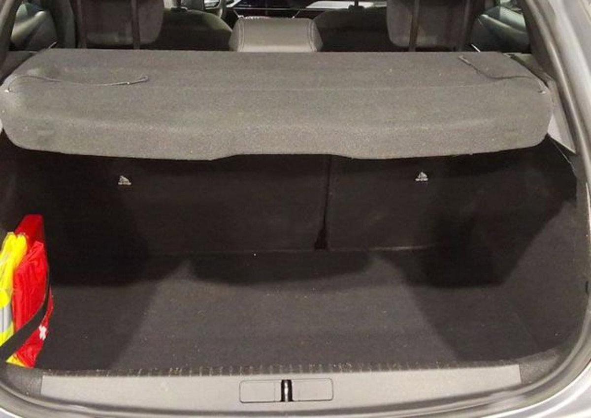 Peugeot 208 BlueHDi 100 Stop&Start 5 porte Allure Pack (11)