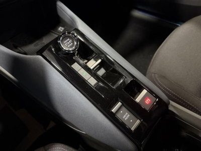 Alfa Romeo Junior 1.2 ibrida Sprint 145cv edct6 (11)