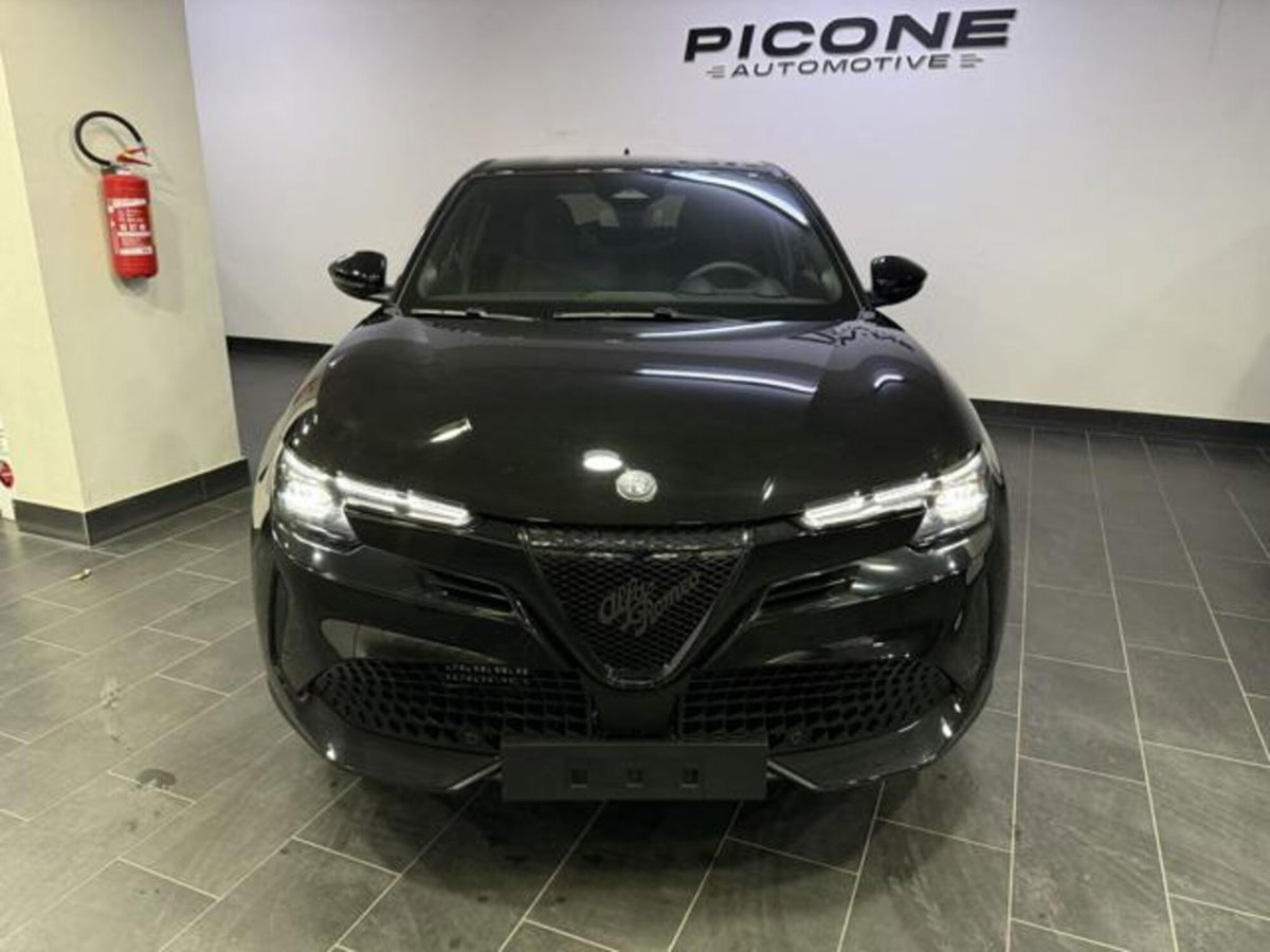 Alfa Romeo Junior 1.2 ibrida Sprint 145cv edct6 (2)