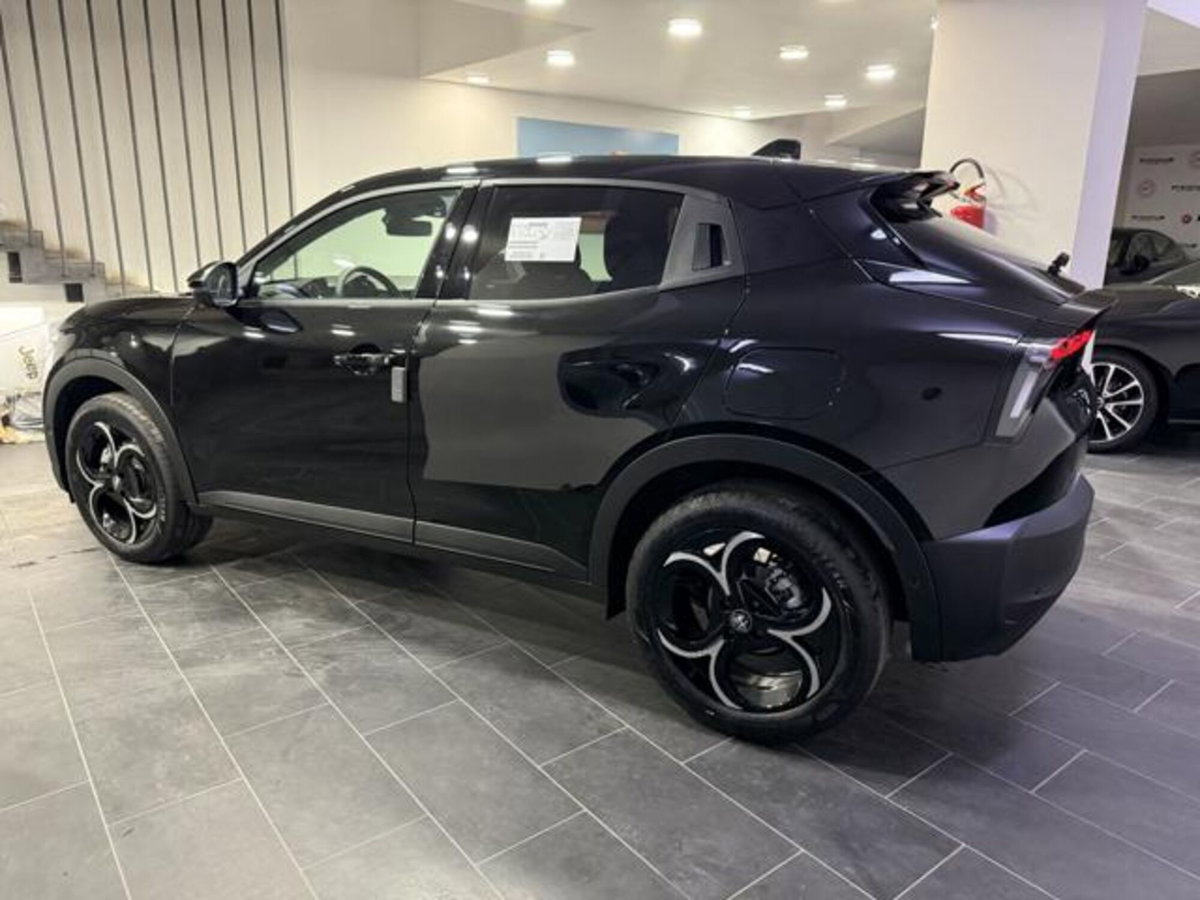 Alfa Romeo Junior 1.2 ibrida Sprint 145cv edct6 (8)