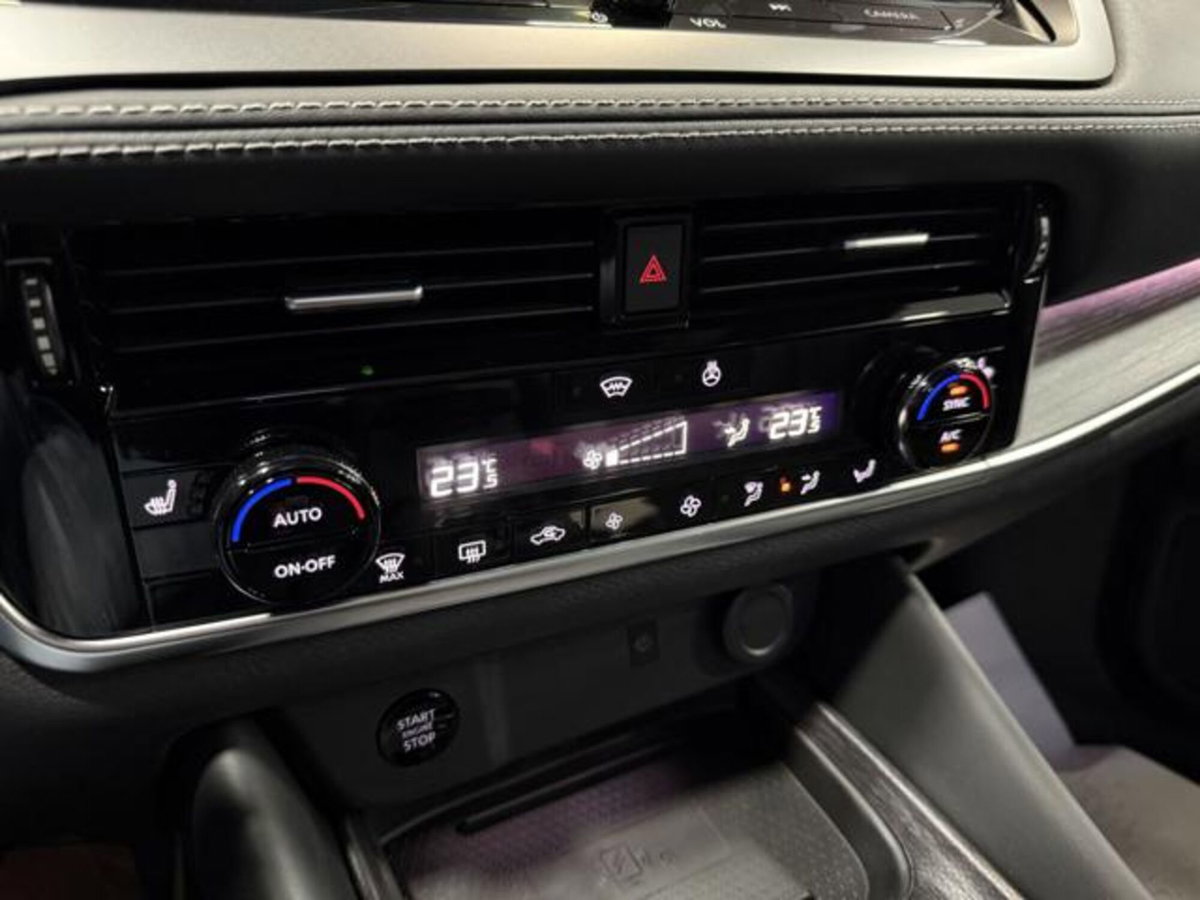 Nissan Qashqai 1.3 mhev Tekna 4wd 158cv xtronic (11)