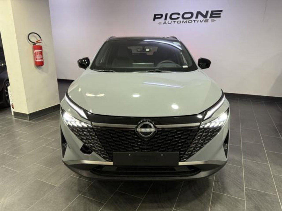 Nissan Qashqai 1.3 mhev Tekna 4wd 158cv xtronic (2)