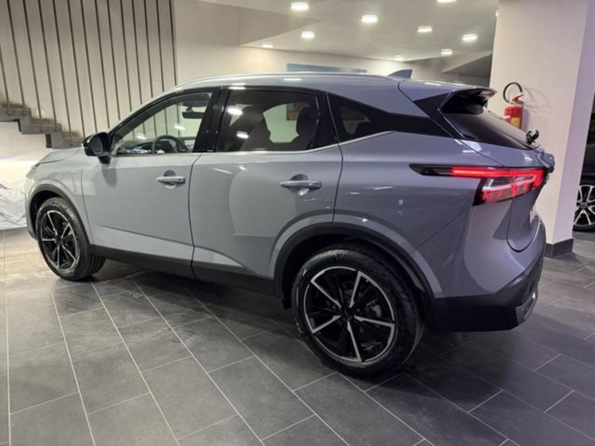 Nissan Qashqai 1.3 mhev Tekna 4wd 158cv xtronic (7)