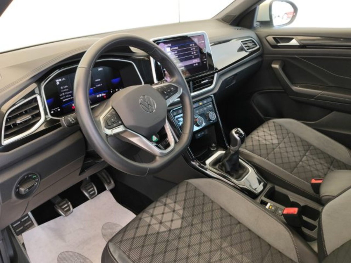 Volkswagen T-Roc 1.0 TSI R-Line (9)