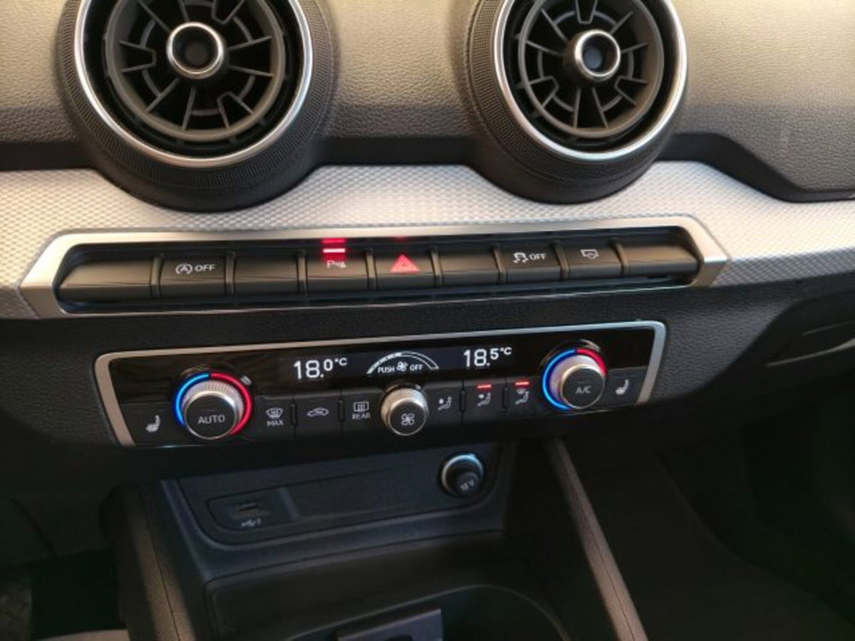 Audi Q2 Q2 30 TFSI Business (13)