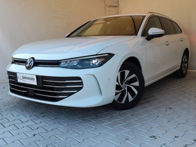 Volkswagen Passat Variant 2.0 TDI SCR EVO DSG Business usata