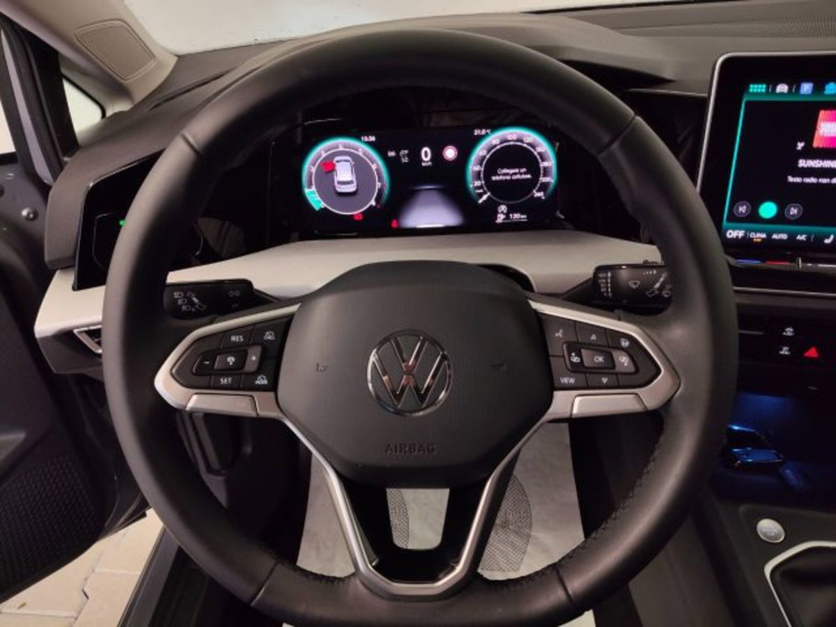 Volkswagen Golf 1.5 tsi Life 115cv (14)