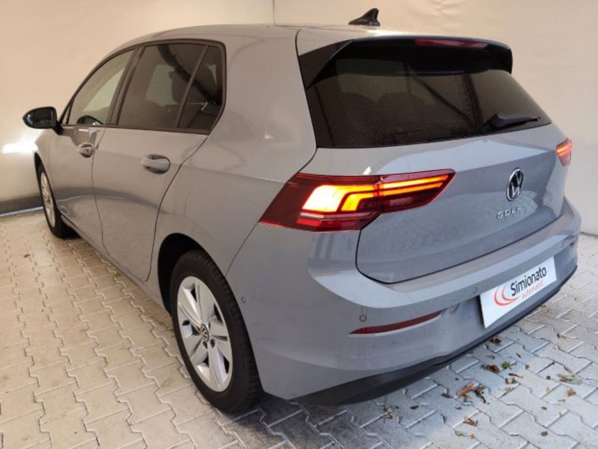 Volkswagen Golf 1.5 tsi Life 115cv (6)