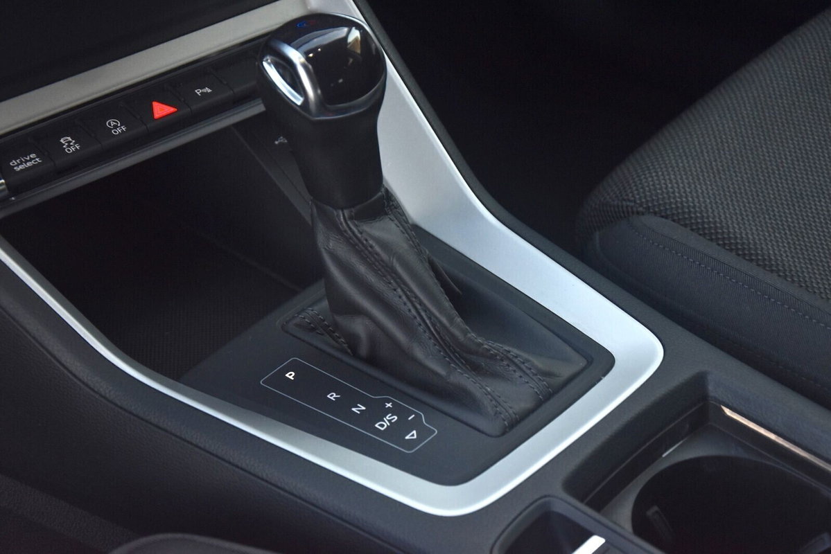 Audi Q3 Sportback 35 TDI quattro S tronic Business Plus (16)