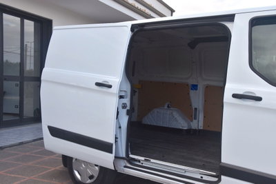 Ford Transit Custom Furgone 270 2.0 TDCi 130 PC-DC Furgone Trend (9)