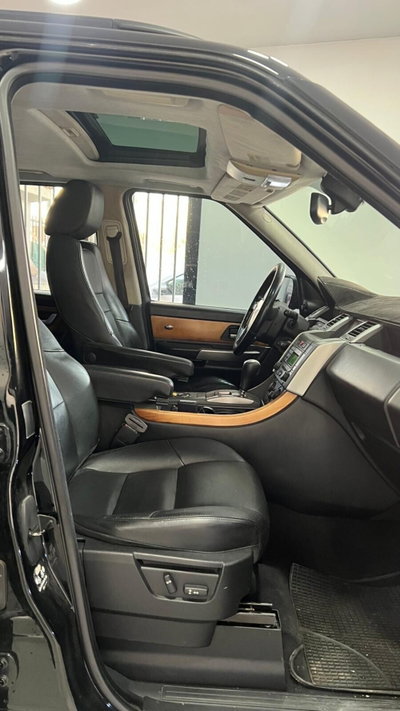 Land Rover Range Rover Sport 2.7 TDV6 HSE (14)