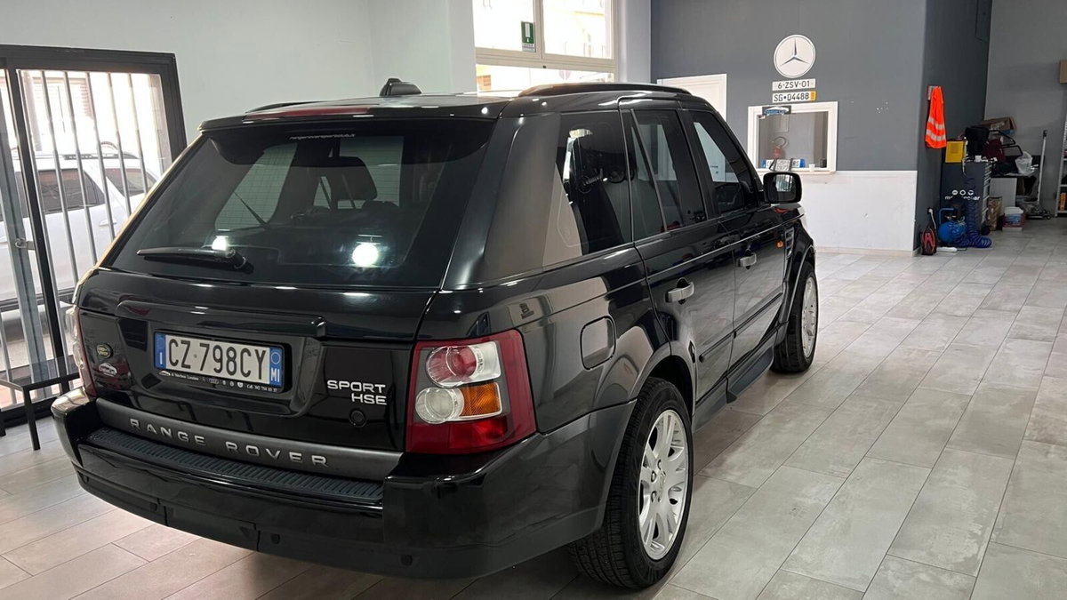 Land Rover Range Rover Sport 2.7 TDV6 HSE (7)