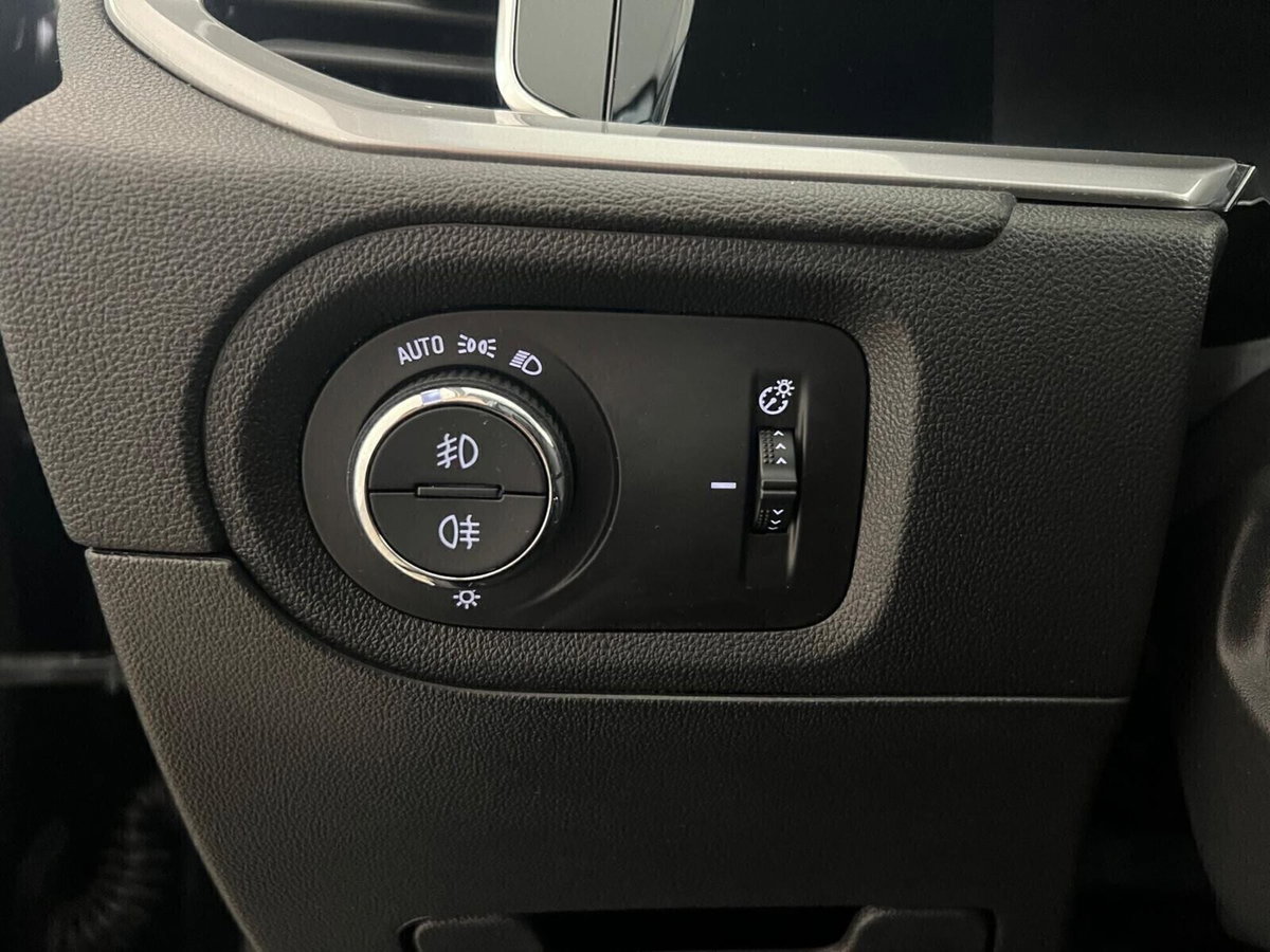 Opel Grandland X 1.6 Turbo 180 CV Start&Stop aut. Ultimate (12)