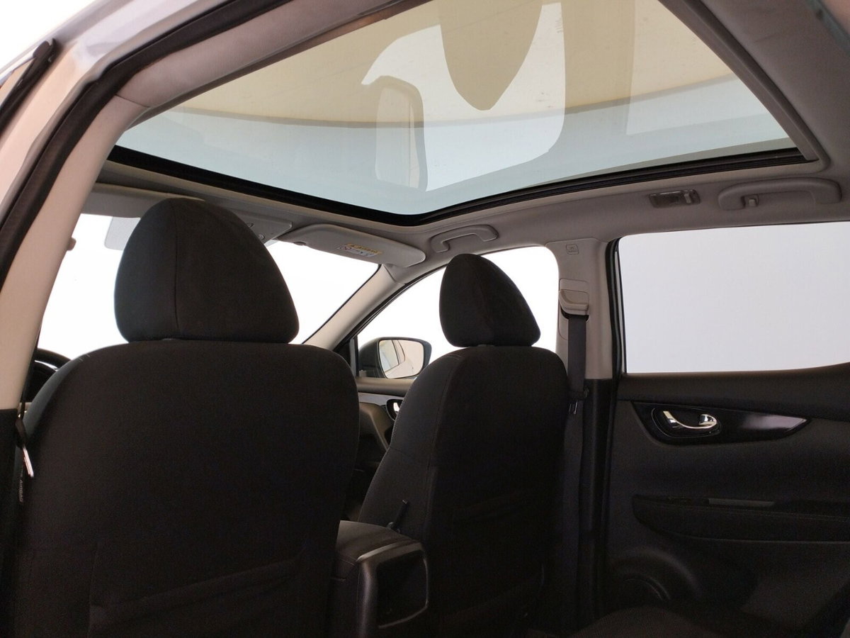 Nissan Qashqai 1.5 dCi N-Connecta (10)
