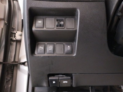 Nissan Qashqai 1.5 dCi N-Connecta (15)
