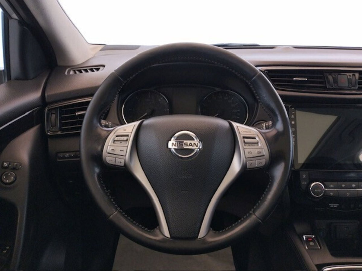 Nissan Qashqai 1.5 dCi N-Connecta (16)