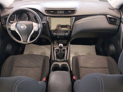 Nissan Qashqai 1.5 dCi N-Connecta (8)