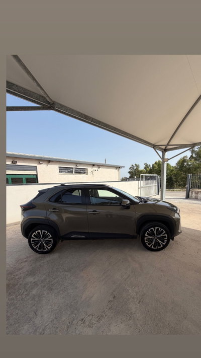 Toyota Yaris Cross 1.5 Hybrid 5p. E-CVT Lounge (3)