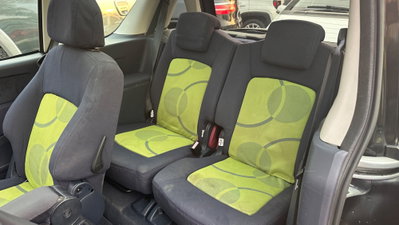 Peugeot 1007 1.6 Sporty 2Tronic (13)
